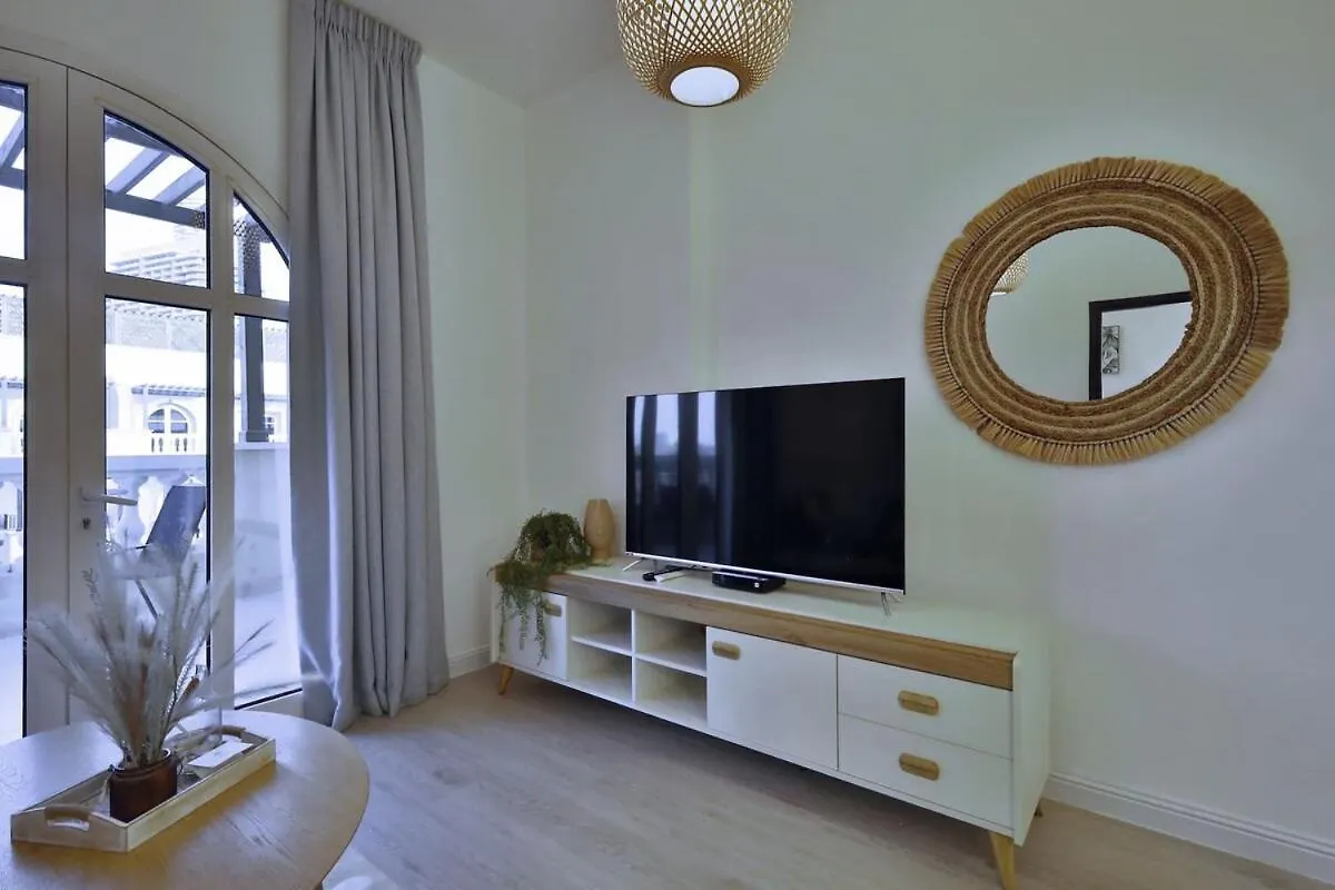Cosy 1 Bed In Seasons Jvc Apartment Dubai